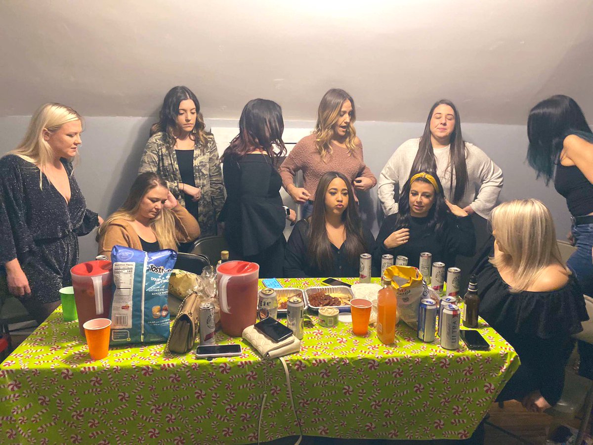 lexxblu's tweet photo. The girls are back in town πͺπ½ #theREALus https://t.co/HErgitTMzL