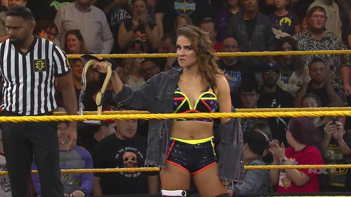 WWENXT's tweet photo. That's... @TeganNoxWWE_'s... knee brace.

Wow, @DakotaKai_WWE. #WWENXT https://t.co/mPtvouxH87