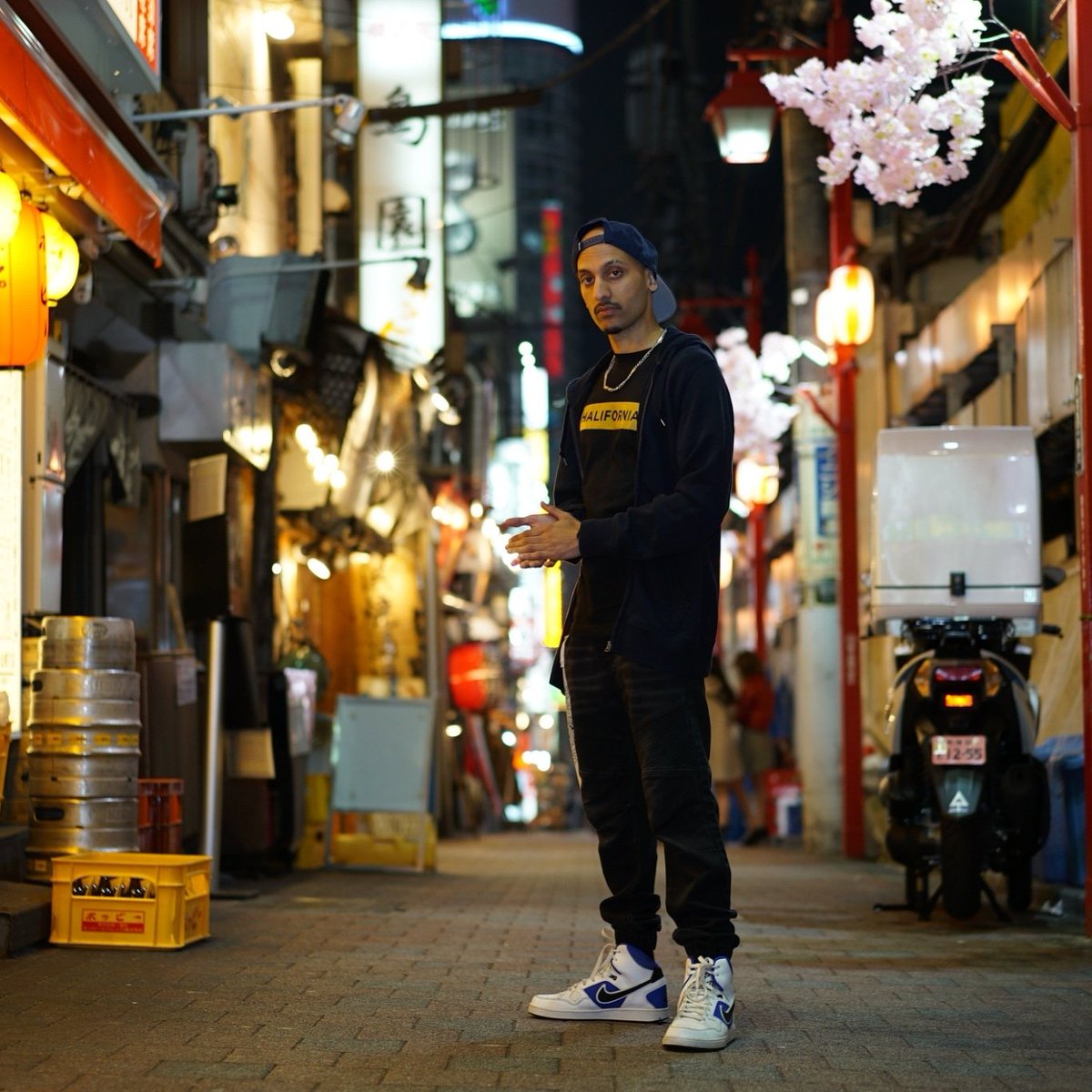 Stomping through #tokyo city, nigga drip Hella-for-ya, #Japan streets litty🔥🔥🔥 #rapper #artist #MusicVideo #DRIP #HiphopMusic #lightskin #niggastyle