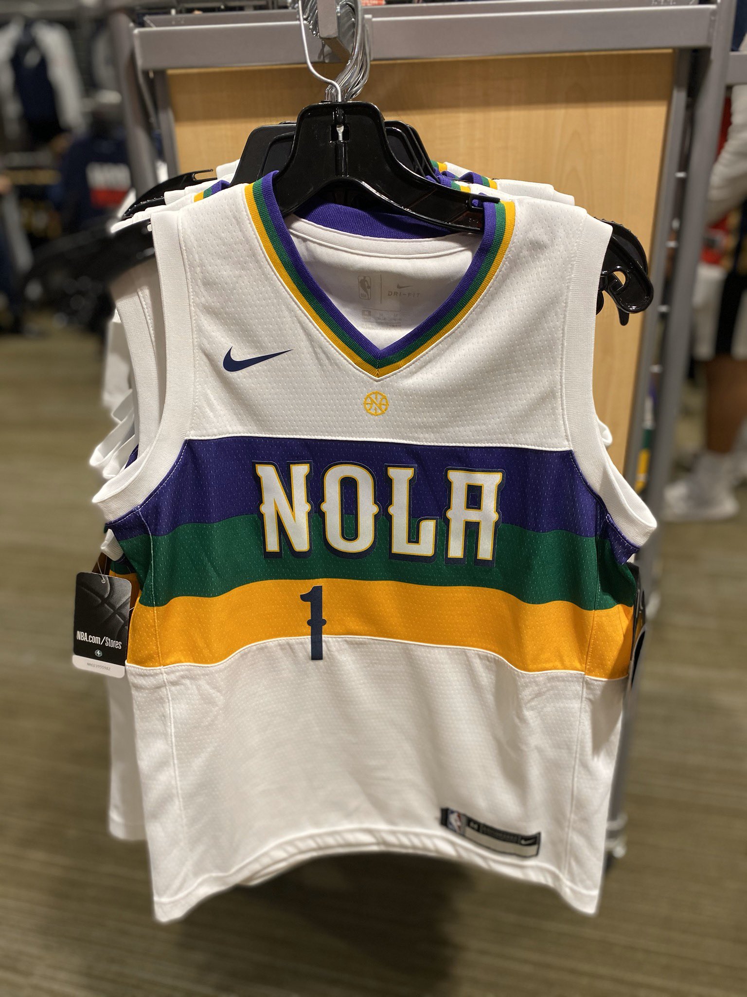 New Orleans Pelicans on X: City Edition jerseys and shirts in the team  shop at the @SmoothieKingCtr #WontBowDown  / X