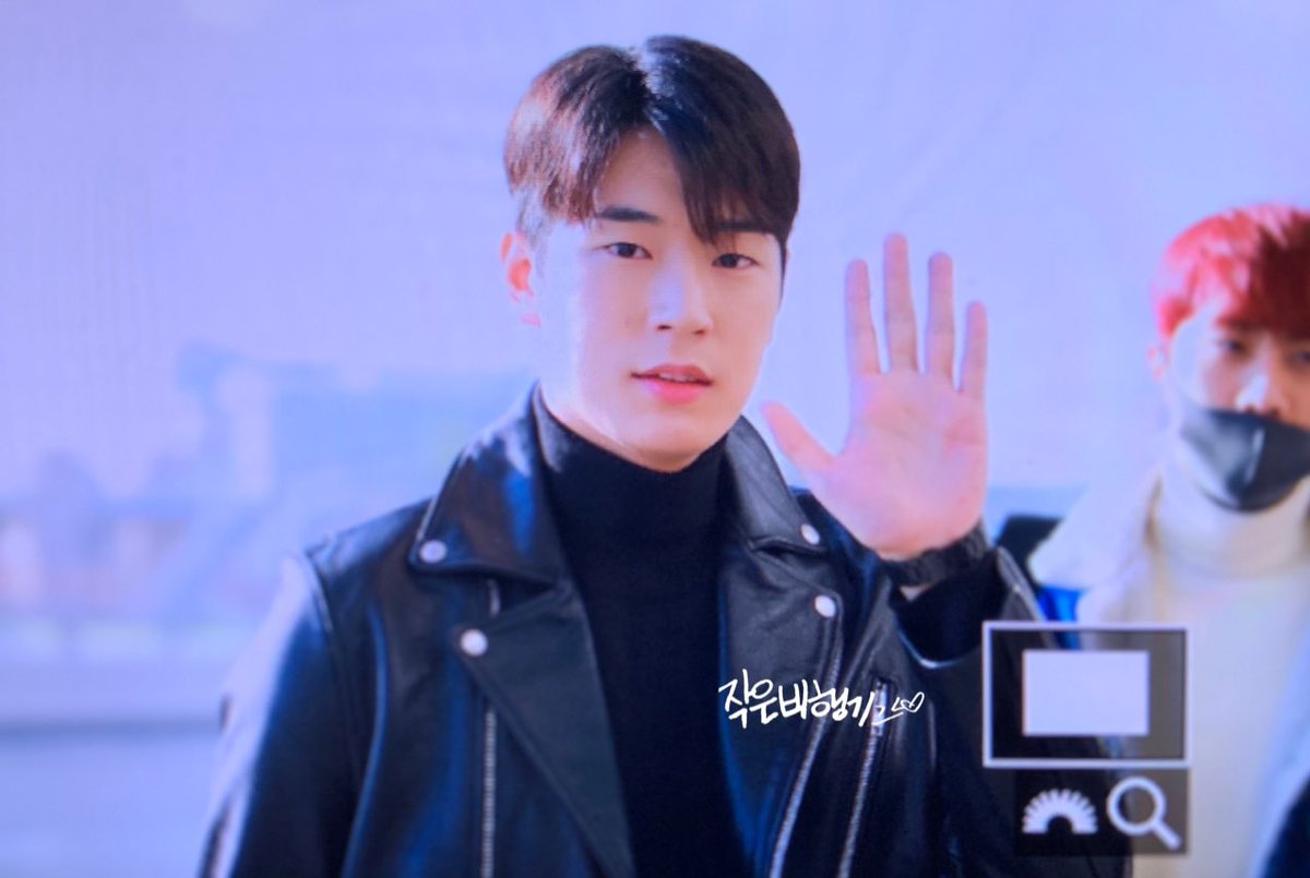 SmallPlane_PSH's tweet photo. 191128 #크나큰 #서함 #SKY_SH #서함짱짱 @KNKOfficial220 https://t.co/kPiv20wkrz