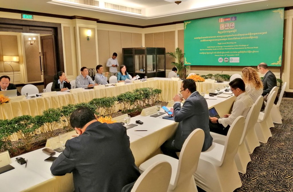 FrankRijsberman's tweet photo. Today @gggi_hq presents the results of the prefeasibility study to turn 1100ton/day of #PhnomPenh #municipalwaste to #energy through Refuse Derived Fuel #RDF replacing #coal in cement factories to #Cambodia government partners - an attractive #PPP opportunity! https://t.co/tK2fFffYBp