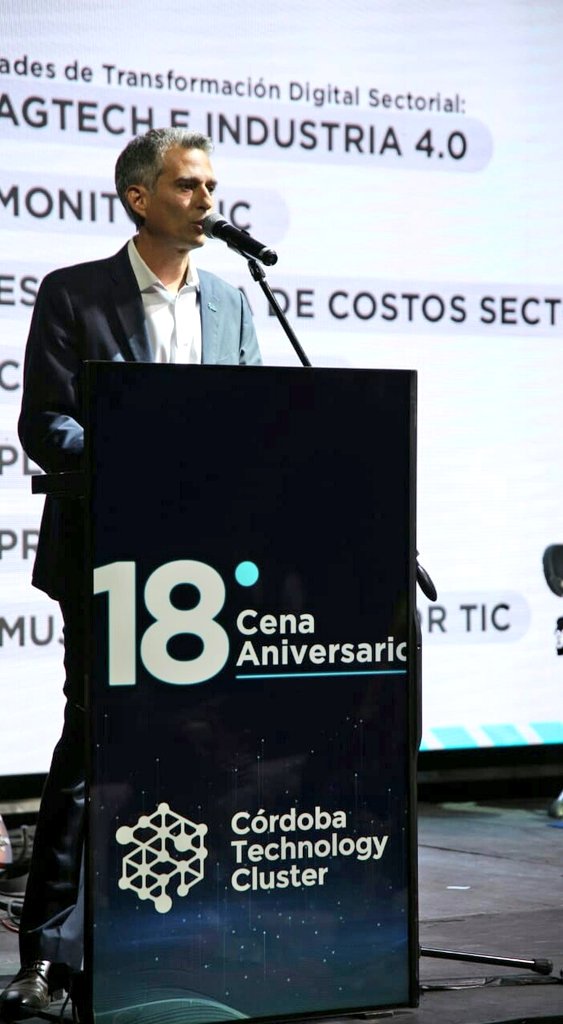 CordobaCluster's tweet photo. #Bienvenida y #Balance a cargo del presidente del @ClusterCba @dcasali #Tecnologia #AniversarioCluster #Cluster18 https://t.co/lRAnJqNQ7X