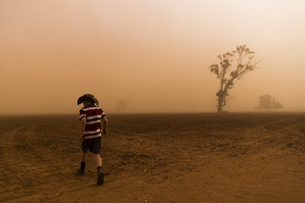 nicholaseagar's tweet photo. This #NSW #drought #photo series by @dailytelegraph @newscorpaus #photographer @DylRobinson is spectacular. 
GALLERY HERE: https://t.co/yThrXl1w0E https://t.co/ArbpfWfWfy