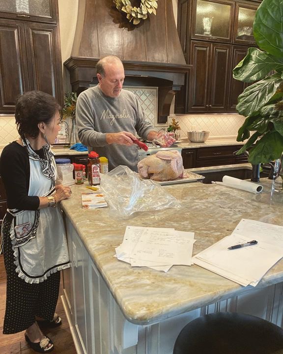 Joanna Gaines tweet media