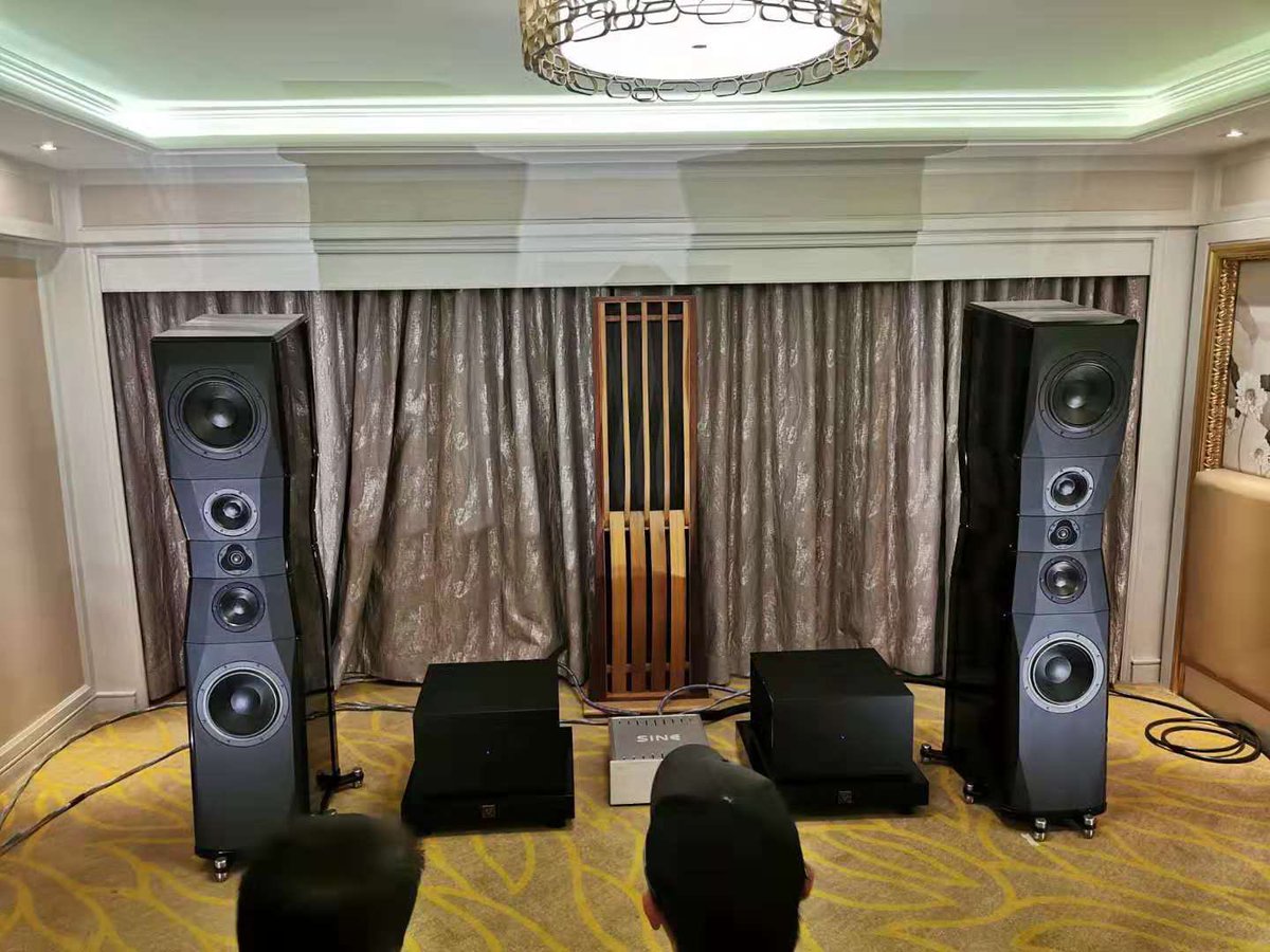 peak consult high end loudspeakers