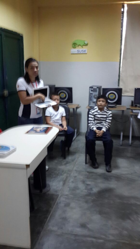 yohacbitrujillo's tweet photo. Charla sobre las partes de la Canaima a los niños y niñas de la https://t.co/sQ1Co4ZP1G Emiro Fuenmayor CIRCUITO #1 Rafael Rangel #Trujillo #TutorCbit #VoceraCRA @LaidelyPsuv @psuvaristobulo @vane_prieto @RCcbit_trujillo https://t.co/RRoGaMmdRE