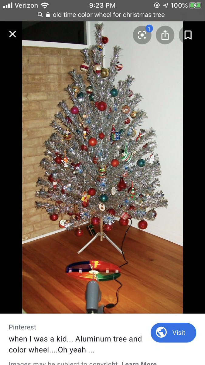 janet5385's tweet photo. My solution to Christmas lights that randomly go out for no apparent reason!! Perfect! https://t.co/XuH9dAq7ZI
