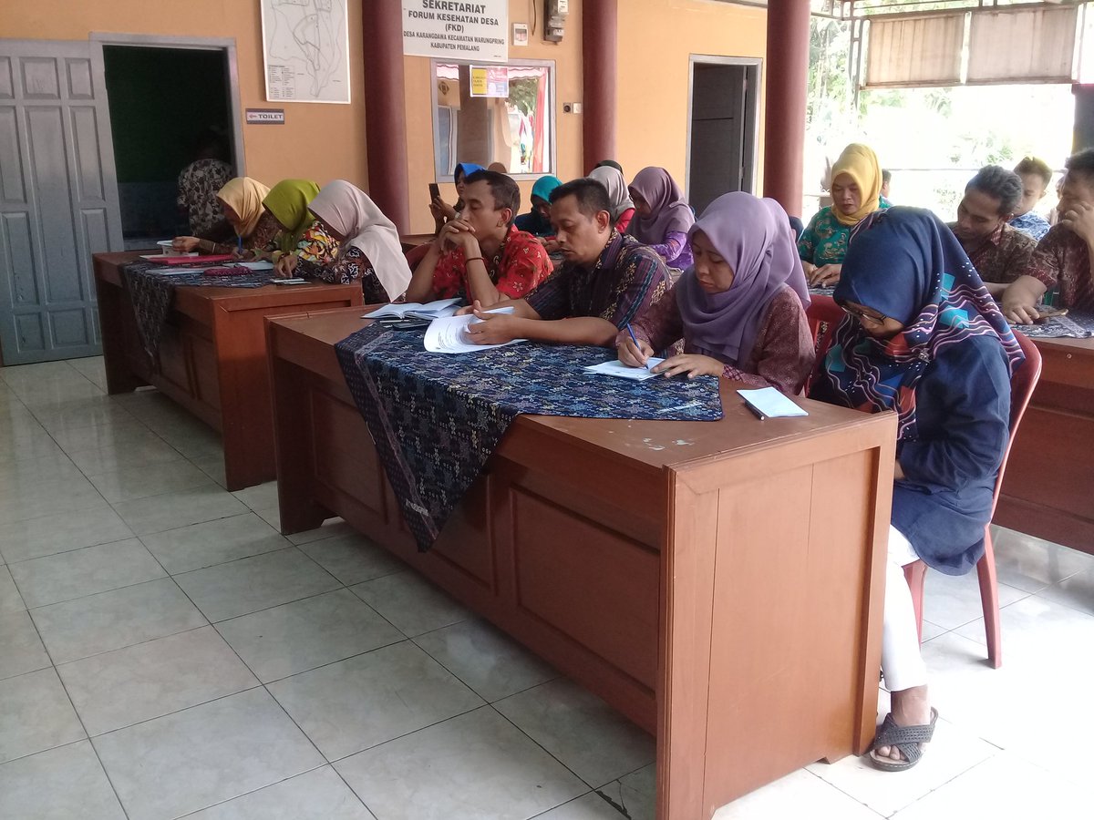 Sedang berlangsung Monitoring dan Evaluasi Desa Layak Anak tahun 2019 di <a href="/desakarangdawa/">karangdawa</a>