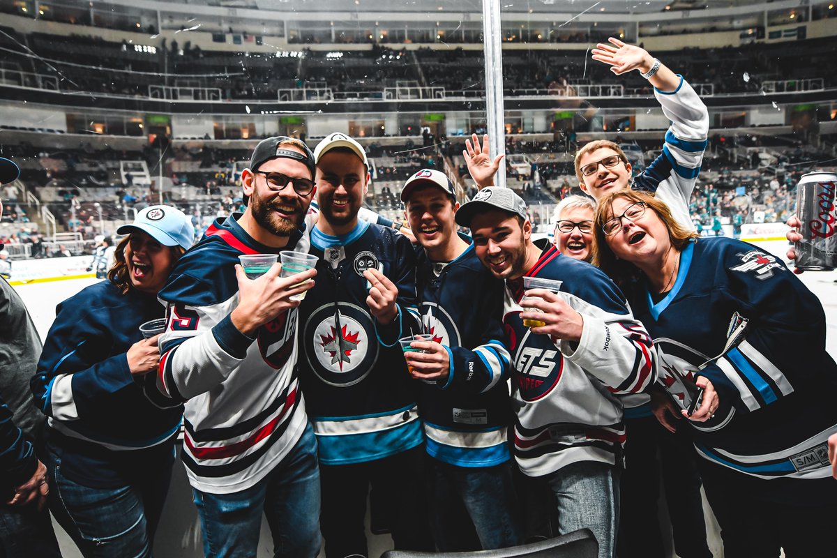 Who's staying up late with us tonight?! 

#GoJetsGo | #WPGvsSJS