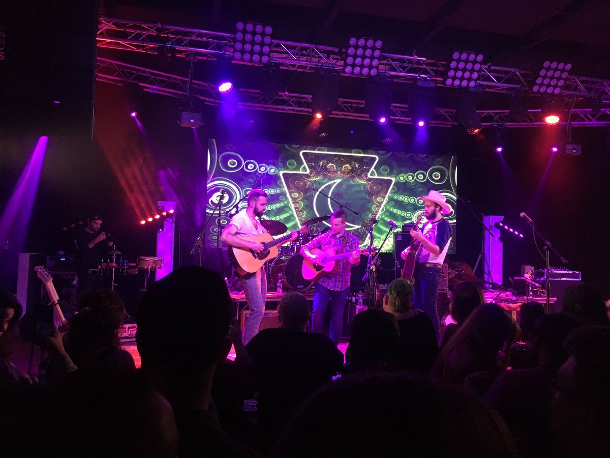 mfmanner's tweet image. Woo Doggie I have missed these boys.