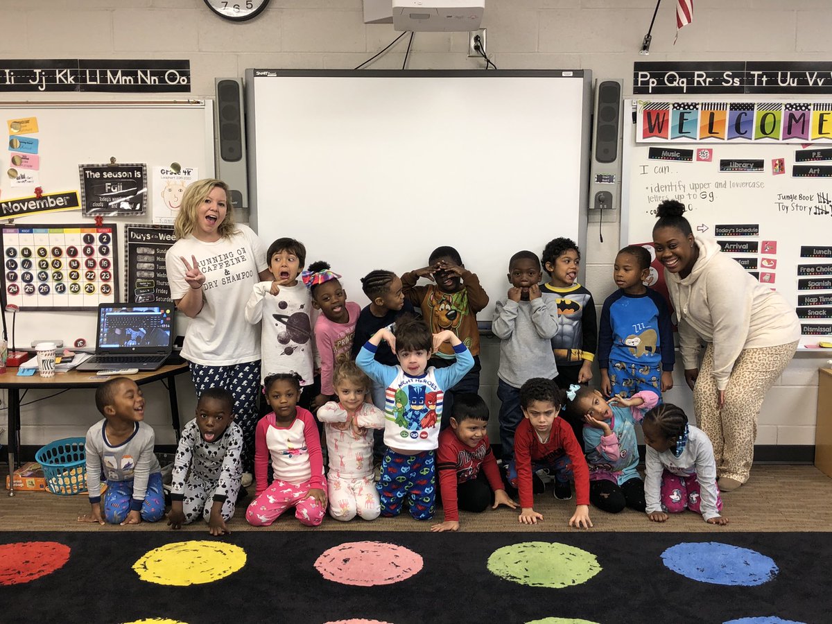 I am so thankful for this group of students! They truly bring out the best in me. Not only do they celebrate each other, they celebrate me too 💕 #4Kteacher #lovemyschool #lovemyclass #lovemyjob #thankful #pridein5