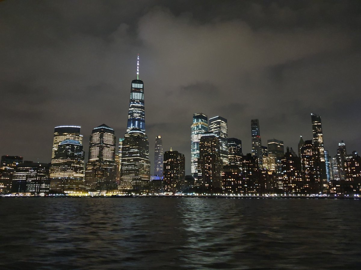 First night back in NYC spent well. A 2 hour harbour lights cruise around Manhattan,  Brooklyn and Queens. #newyorkcity #manhattan #citythatneversleeps #explorenyc #thisisnewyorkcity