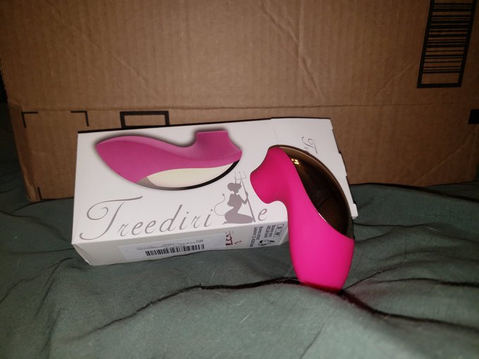 Never thought I would enjoy a clit sucking toy as much as I do this one! Watch me cum so hard from this