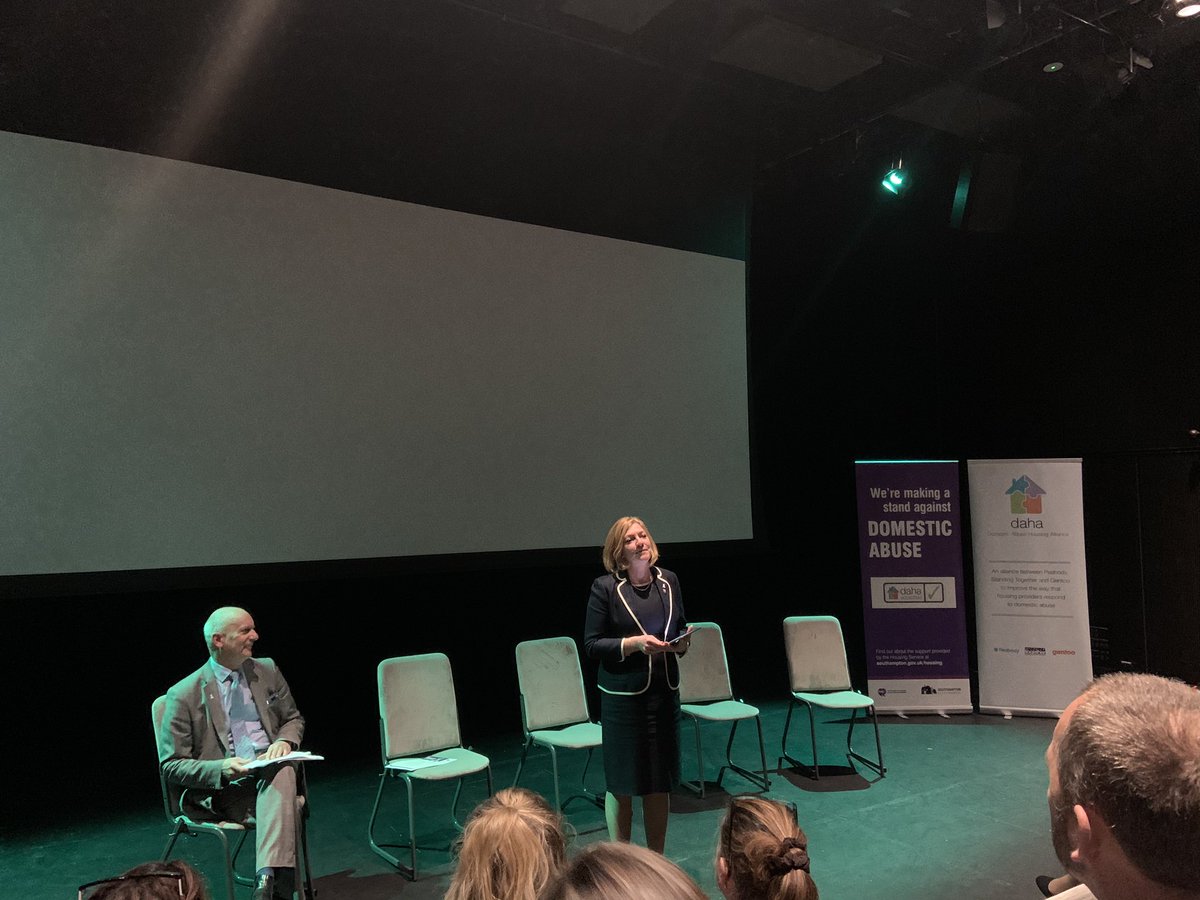 SPSouthampton's tweet photo. Great to hear from Sandy Hopkins about her views on Domestic Violence in the City. #WhiteRibbon #BehindClosedDoors #SotonSP @SouthamptonCC @Pippa_Alliance https://t.co/rH9UnRPsZr