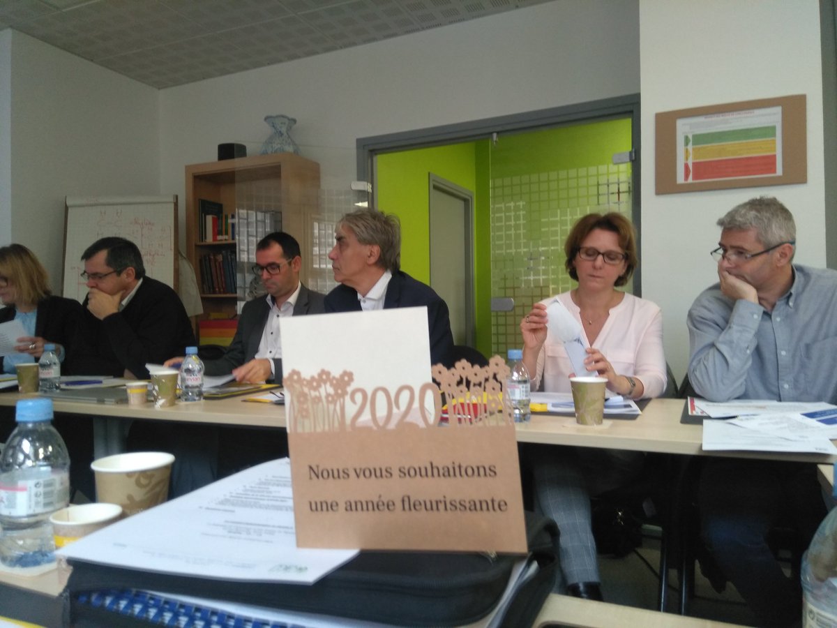 LP_Packaging's tweet image. La carte de vœux réalisée par les étudiants de DUT PACKAGING primée par les professionnels du papier carton. #NosEtudiantsOntDuTalent @univrouen @Afifor_Unidis @lesIUT