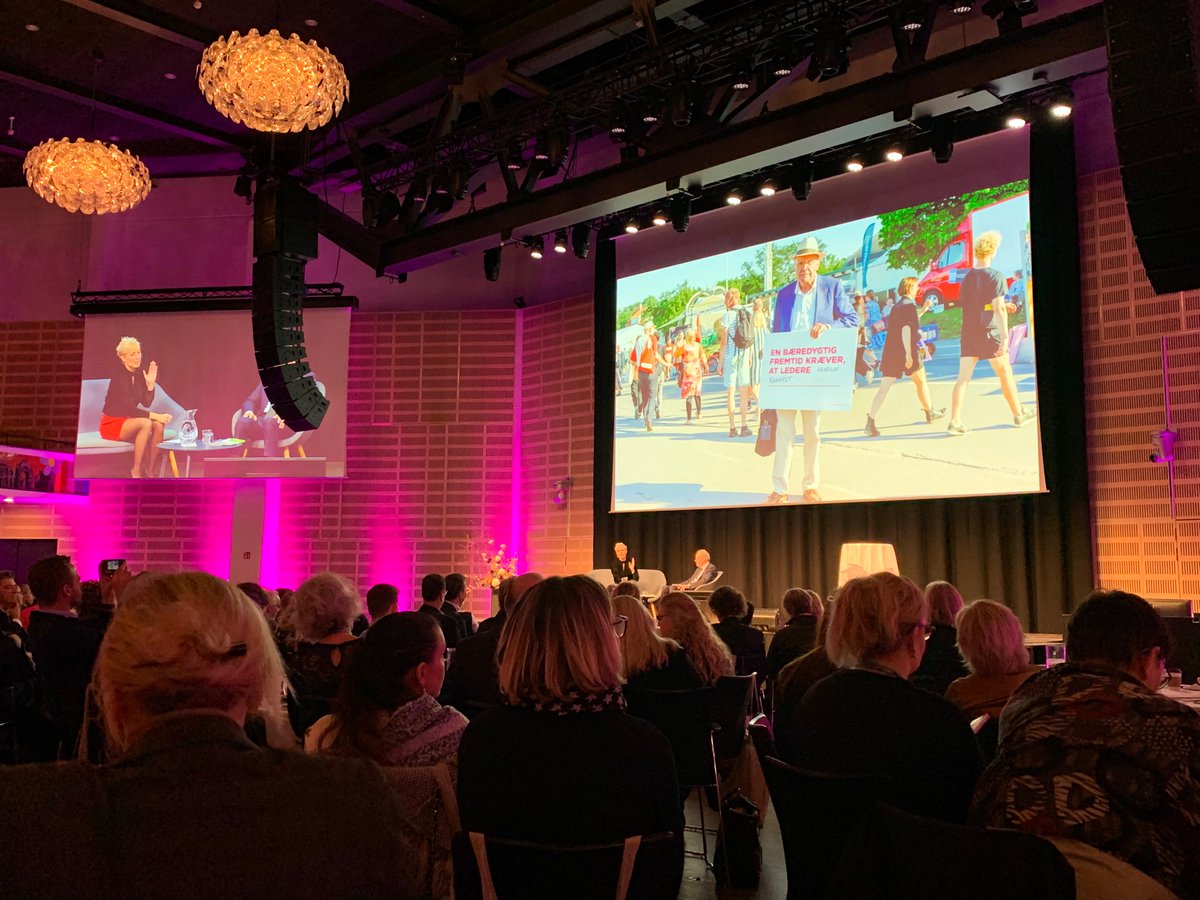 JaneHan42334677's tweet photo. Steen Hildebrandt på #LedelsensDag: “Hvis ikke vi ændrer retning, så ender vi der, hvor vi er på vej hen. Verdensmålene handler om en anden verden, og den verden kræver bæredygtig ledelse” https://t.co/Z0zmZlibhG