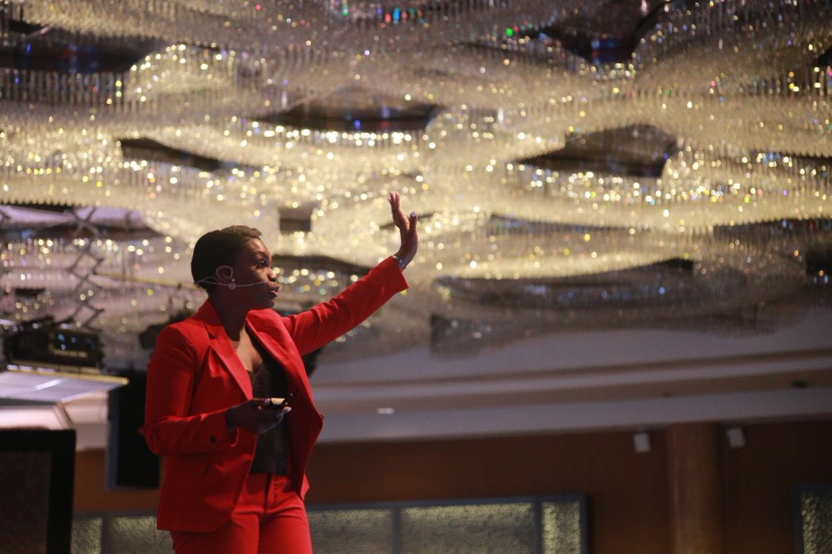 IFEC2019's tweet photo. LIVE UPDATE IFEC2019
.
Energetic and impactful insights from the brand guru Kubi Springer!
.
Presentation 3
Brands - Influencer Marketing Trends for Brands.
#ifecmalaysia #ifec2019 https://t.co/ZnrW4xUk0x
