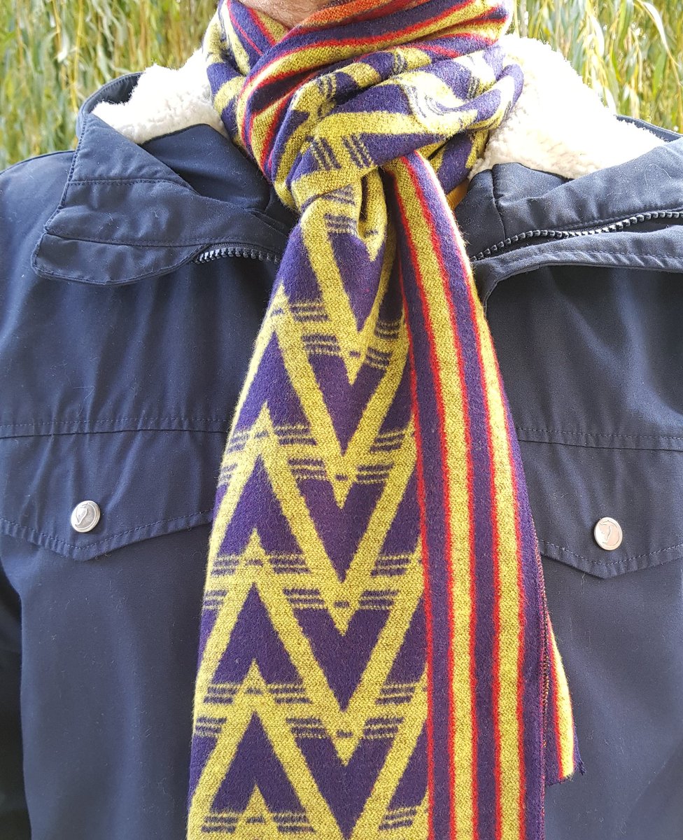 SheWore's tweet image. If we dont lose tonight a follower who RTs will get a bruised banana scarf from sheworeshop.com