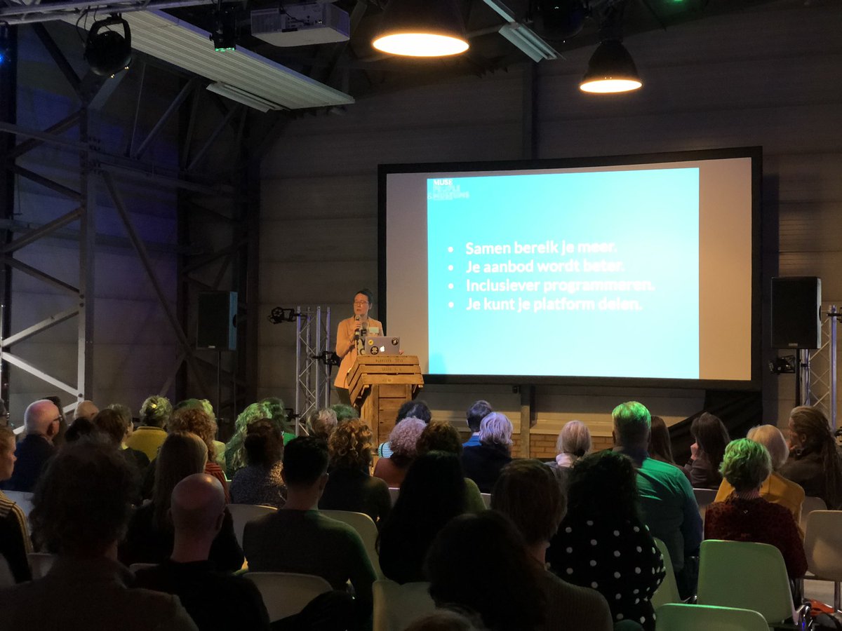 Live vanaf #cultuurcongres: Hoe betrek je (jong) publiek bij jouw culturele instelling? @MerelVaart vertelt alle ins en outs over publieksparticipatie! #cultuurcongres #CheckinCultuur