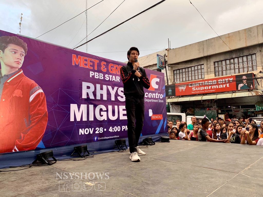 rhys_miguel's tweet photo. Salamat Isabela! 
Had fun meeting and performing for you all. Thank you to my  @benchtm fam! #BENCHEveryday https://t.co/Pq9Z7Yqxon