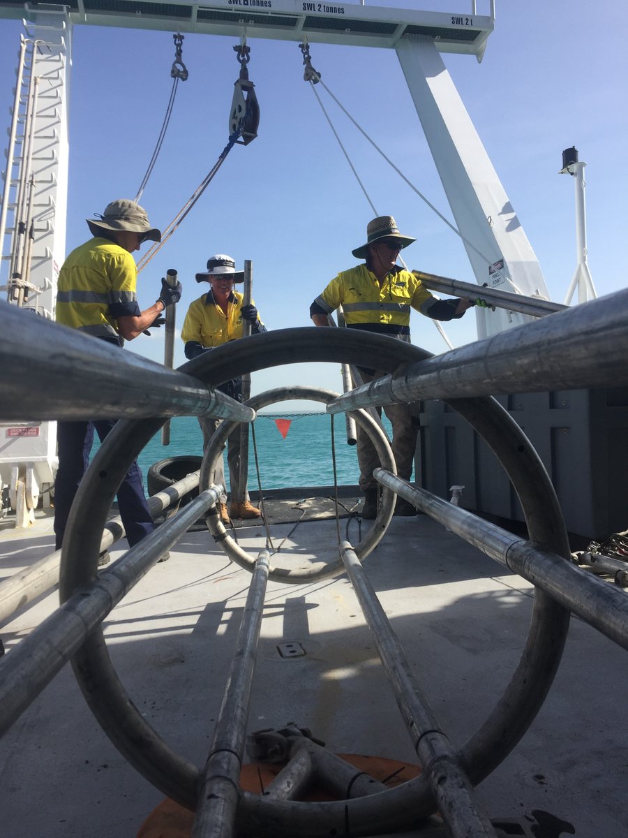 aims_gov_au's tweet photo. A vibrocorer retrieved onto the #RVSolander from waters near #Gove during routine monitoring. The 6m instrument, used to collect sediments from the seabed, was carefully manoeuvred from the stern through the frame into the water 19 times over 2 days.
Amazing teamwork from all!👍 https://t.co/u1jGYNk1lS