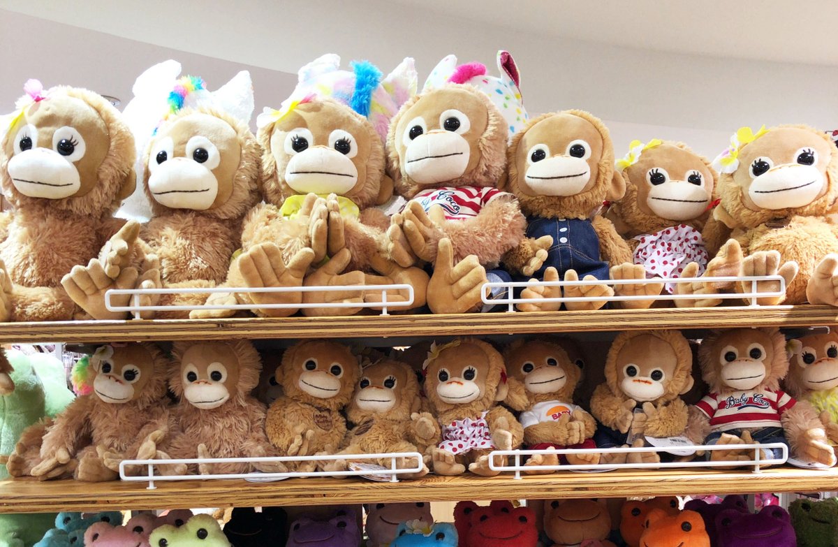 Babycoco Natsu 公式 銀座博品館２階の売り場情報です Mサイズも揃ってました 現在クリスマスキャンペーン実施中です 00円 税抜き 以上ココナツロコモコ商品をお買い上げのお客様にはサンタ帽をプレゼントします カレンダーポストカードも