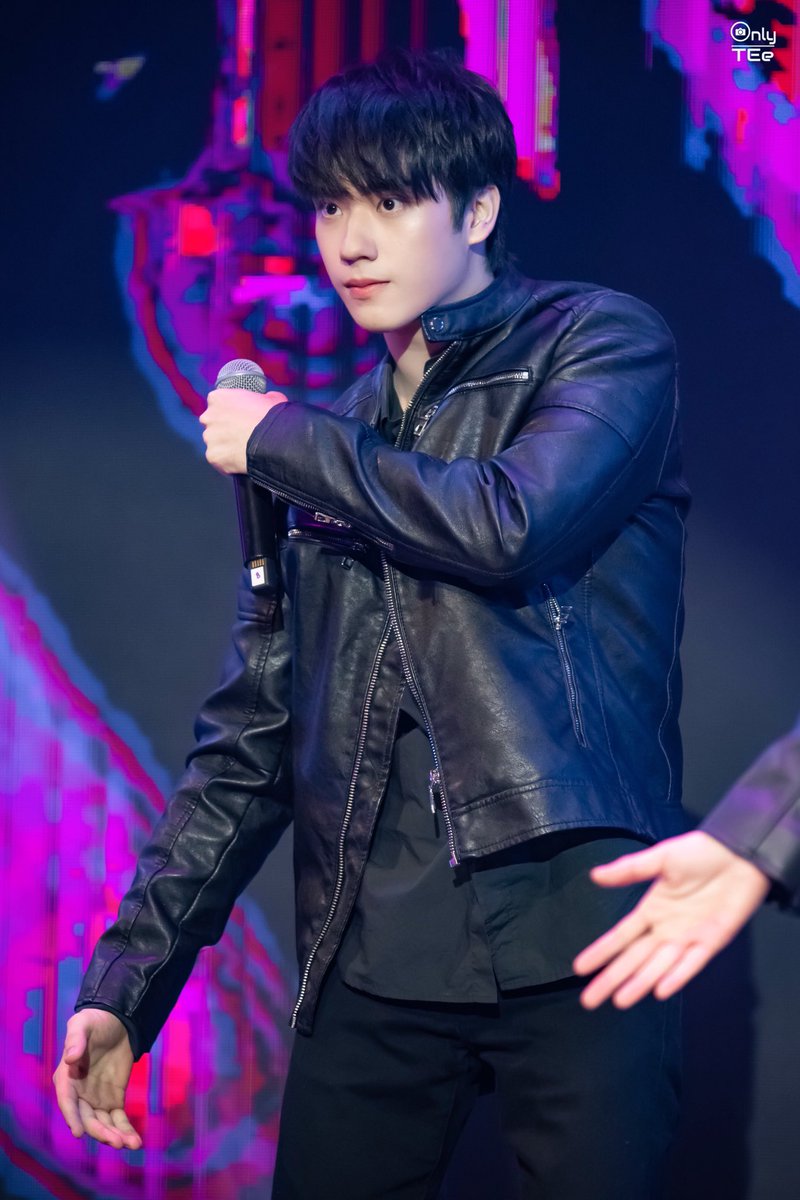 Only__TEe's tweet image. [24.11.19] …TEeTEe…
🎤 Week 10 Concert Superboy Project Presented by GSB @ LIDO CONNECT
.
“ ตาแป๋วมาก “ 
.
#TEeThanapon 
#superboyprojectweek10