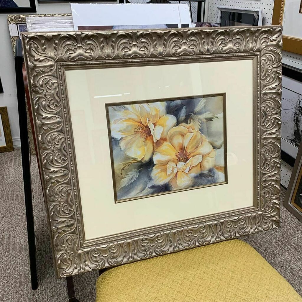 Really happy with the way this floral piece came out.

.

.

.

.

.

#floral #flowers #flowerpower #flowersarecool #art #design #framing #customframing #frameshop #custom #frames #galler #artshop #gifts #cantgetthisatwalmart #pollardstudio #searcy #arka… ift.tt/2OXmG3E