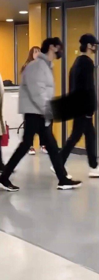 和刘扬扬一样爱穿奢侈品练习生，同一人。