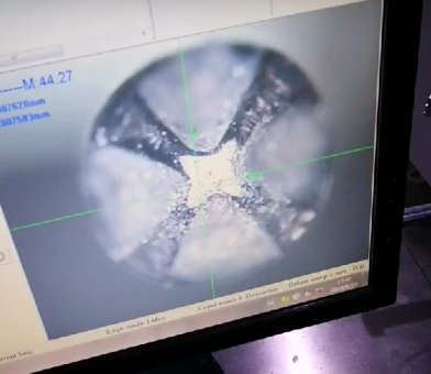 deng_lemon's tweet image. Horizontal #VideoMeasuringMachine . Solving the warpage measurement of #drills, #cutters , #grindingwheels, #millingcutters and special products. #VMM #sokkeb
XYZ resolution: 1.0μm (option 0.5um, 0.1um scale) 
contact me :lemon@sobekk.cn