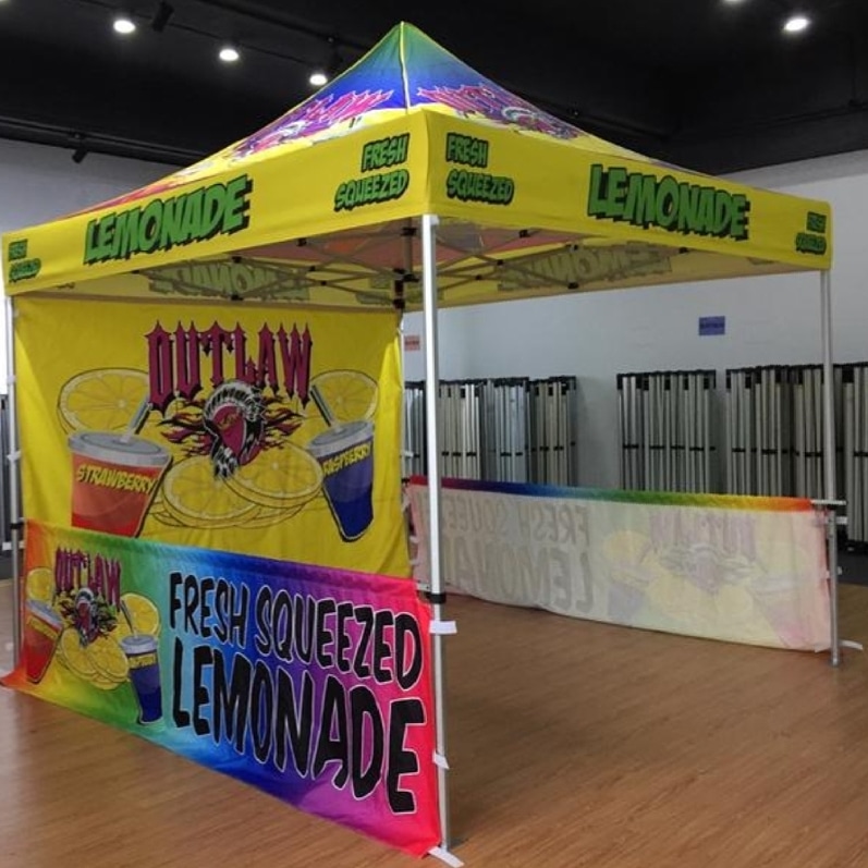 BookTradeShows's tweet photo. How do I get more visitors to my booth?

LIGHTING- The human eye is naturally attracted to bright lights. 

COLOR-Bright colors in high contrast will attract &amp; excite visitors. 

OPEN ATMOSPHERE- Eliminate barriers to your booth to make it open and inviting. 

#tradeshowplanner https://t.co/HGYimqEwuH