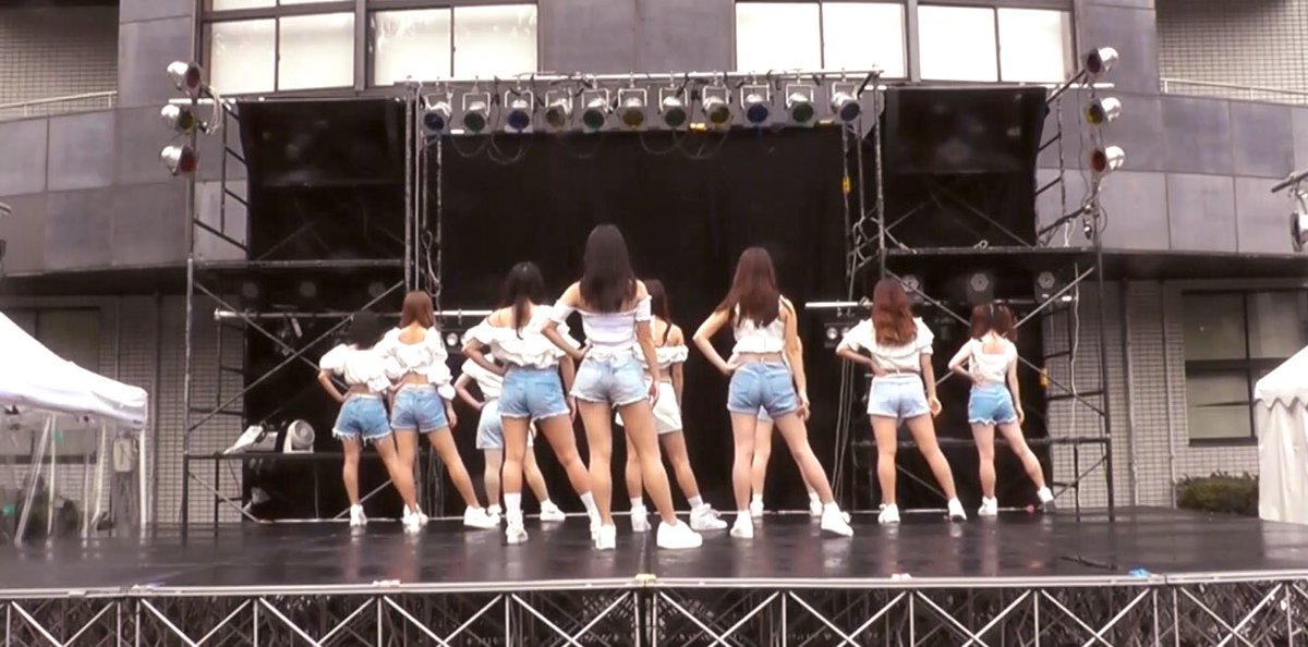 東大kpopダンスサークル Step 駒場祭曲紹介 Wjsn Boogie Up 宇宙少女の爽やかなサマーソング 衣装も白トップスとデニム 爽やかな気持ちになりたいときに是非見てください 動画は こちらから T Co T4fwrx6lvo 駒場祭19 Wjsn