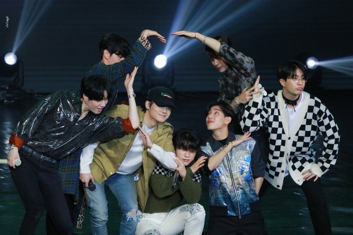 ririsagal's tweet photo. รักนะพวกก้อนนนน 💚 
#ShopeexGOT7 
#SHOPEExGOT7FANSIGN 
#ShopeexGOT7CallMyNameFansign 
#GOT7 #유겸 https://t.co/wWUlEfSq9o