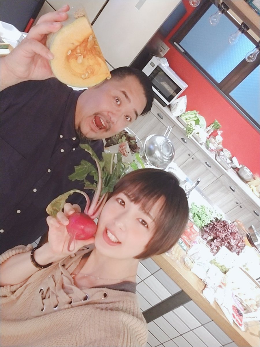 inkungohan's tweet photo. ラディッシュボーヤ&マロン
「美のレシピ」お疲れ様でした!
美味しくて新鮮で素敵!♡
#らでぃっしゅぼーや
#マロン
#masterberry
#いんくん
#ファンインソン https://t.co/shQ31lRmZz