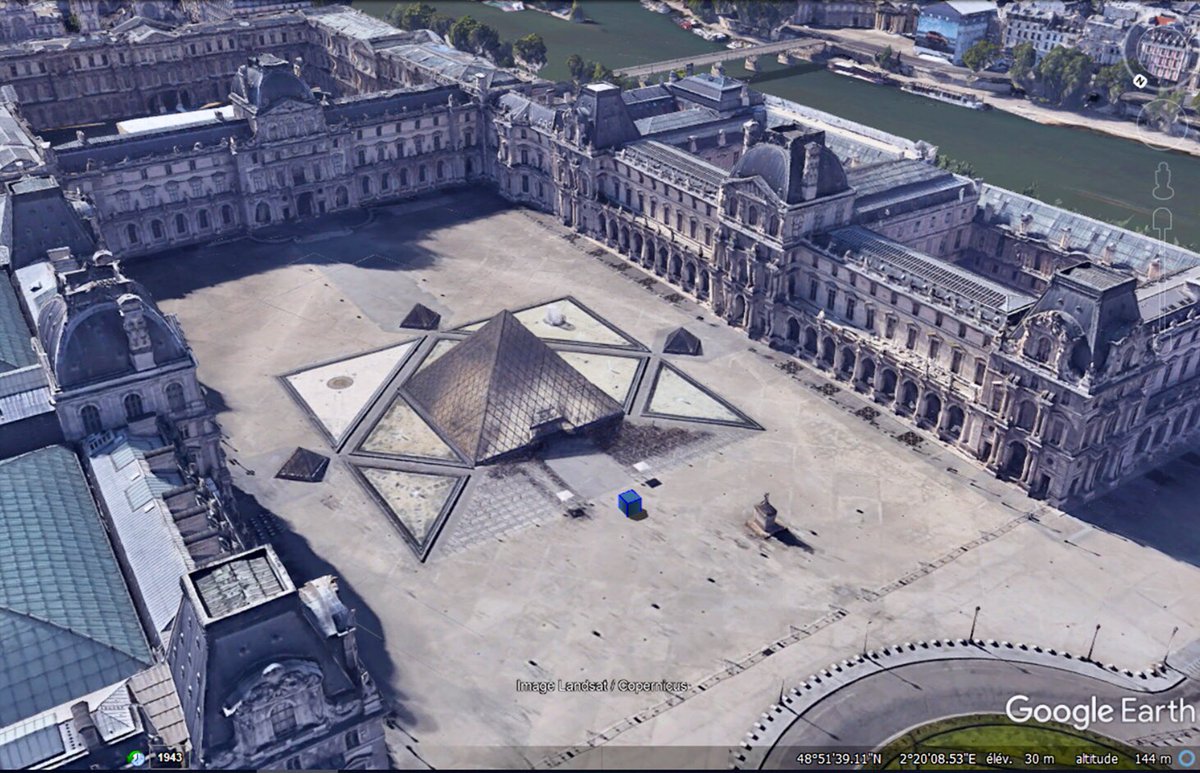 Trop de déchets ?Vous reconnaissez la pyramide du Louvre sur cette image ?Juste devant il y a un petit cube bleu de 3m de haut (il faut zoomer un peu) : voilà tous les déchets nucléaires produits par Fessenheim en 2018.