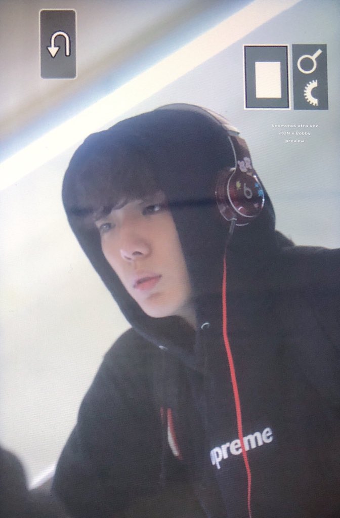 VOVFORBOBBY's tweet photo. 191128 인천공항 
눈부시게 반짝반짝📸️
#BOBBY #바비 https://t.co/llwFY2QcNu