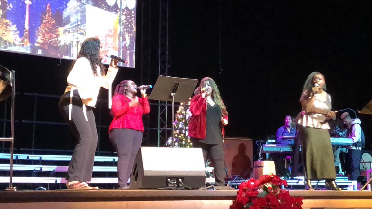 LimitlessXchang's tweet photo. We are preparing for Christmas! We will be rehearsing and getting ready to celebrate the birth of Jesus this season! 

Here are some pictures from last year! Looking forward to sharing the joy of this season with you!

We still have openings if you need a band for your event! https://t.co/TWe3C43Hsy