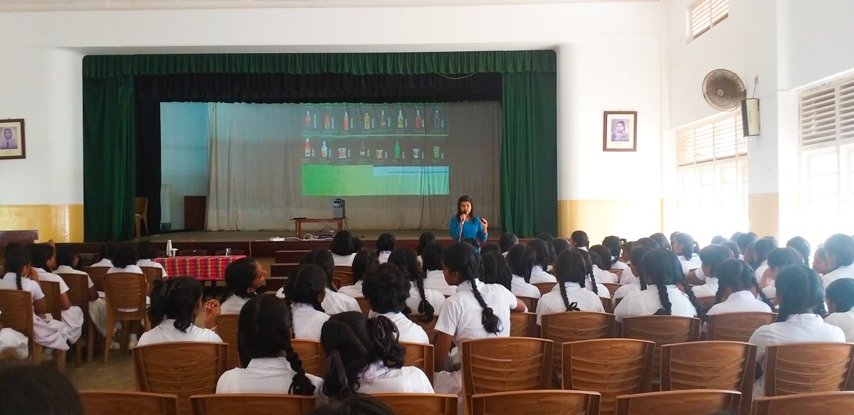 chapaerandi's tweet photo. Standing strong through the storm 🌻

At Kalutara Balika Vidyalaya 

#education #sustainability #LearningAndDevelopment https://t.co/5hYjrSROMM