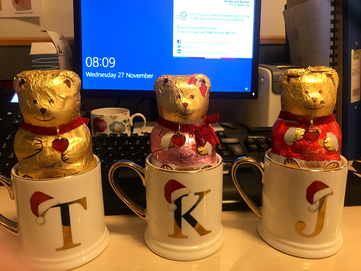 HollieShields16's tweet photo. A little treat &amp; a thank you yesterday morning for the fabulous staff that have stepped up and worked very hard on the newly opened winter pressure ward- Peel ward at SRP over the last 2 weeks! Tayla, Karen &amp; Janet you are stars! #TeamUHDB #winterpressures #thankyou @UHDBTrust https://t.co/4uq9sbVPoc