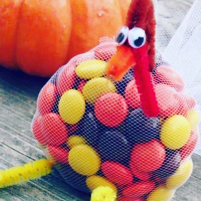 DeWaterkantH's tweet photo. Happy Thanksgiving #turkey #family #givethanks #thanksgiving #notalldentistryisequal https://t.co/nEngCbHywH