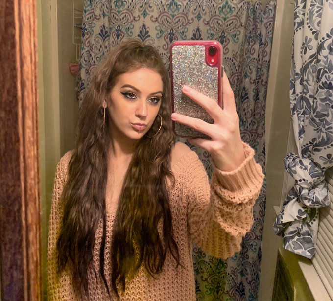 deadass be feeling like nobody wants me around https://t.co/00yvBNsU58<a href="/tag/newprofilepic"class="tags"><span>#newprofilepic</span></a>