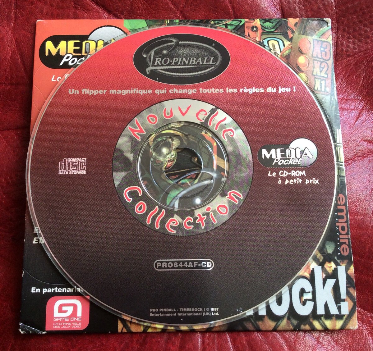 1Jour1JeuRetro's tweet photo. #1Jour1Jeu Rétro de ma collection🕹
#1J1J329 : Pro Pinball Timeshock!
Plateforme : #PC
Support : 💿
Genre : Flipper
Editeur : Empire Interactive
Développeur : Cunning Developments
Date de sortie : 1997
#Collection #RetroGaming #ProPinballTimeshock #ProPinball #Flipper https://t.co/7UE9Oq5U2T