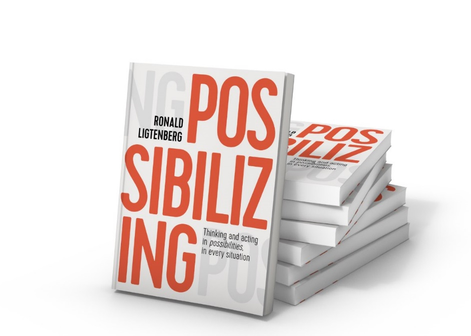 For our Dutch followers: De feestdagen komen er weer aan! Zoek jij nog naar een inspirerend cadeau? Bestel het Possibilizing boek! 📖 Ronald Ligtenberg, beschrijft hierin de ups en downs die je beleeft als je gaat denken met de Possibilize mindset. Zie de link in onze bio!