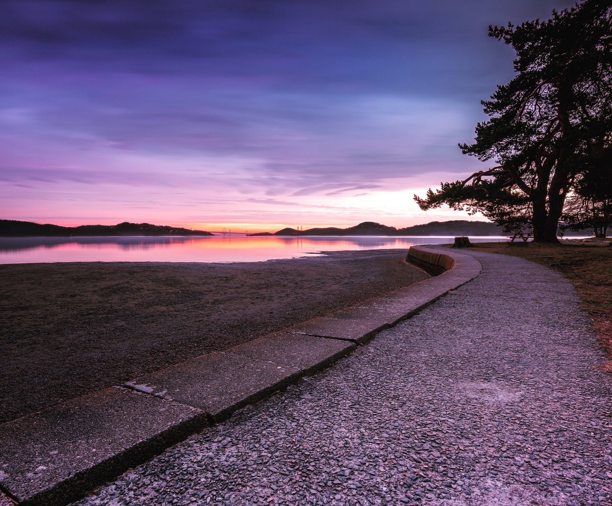 Looking forward to tomorrow, it’s forecast to stop raining after 4 weeks 😃 <a href="/CanonUKandIE/">Canon UK and Ireland</a>  <a href="/NiSiFilters/">NiSi Filters</a> #Norway #hamresanden #sunset