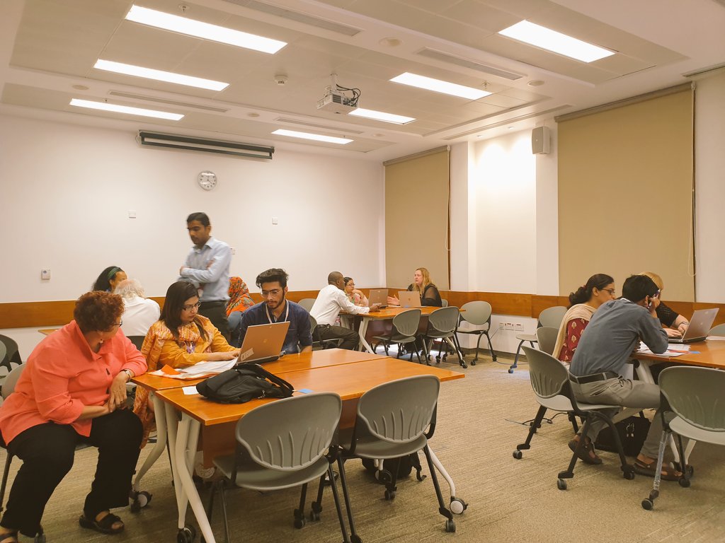 Chairing 'Global Cafe' an innovative Active Learning session #sotlc love the energy and the buzzzzzzzzz <a href="/AKUGlobal/">Aga Khan University</a> <a href="/aku_qtl/">AKU QTL</a>