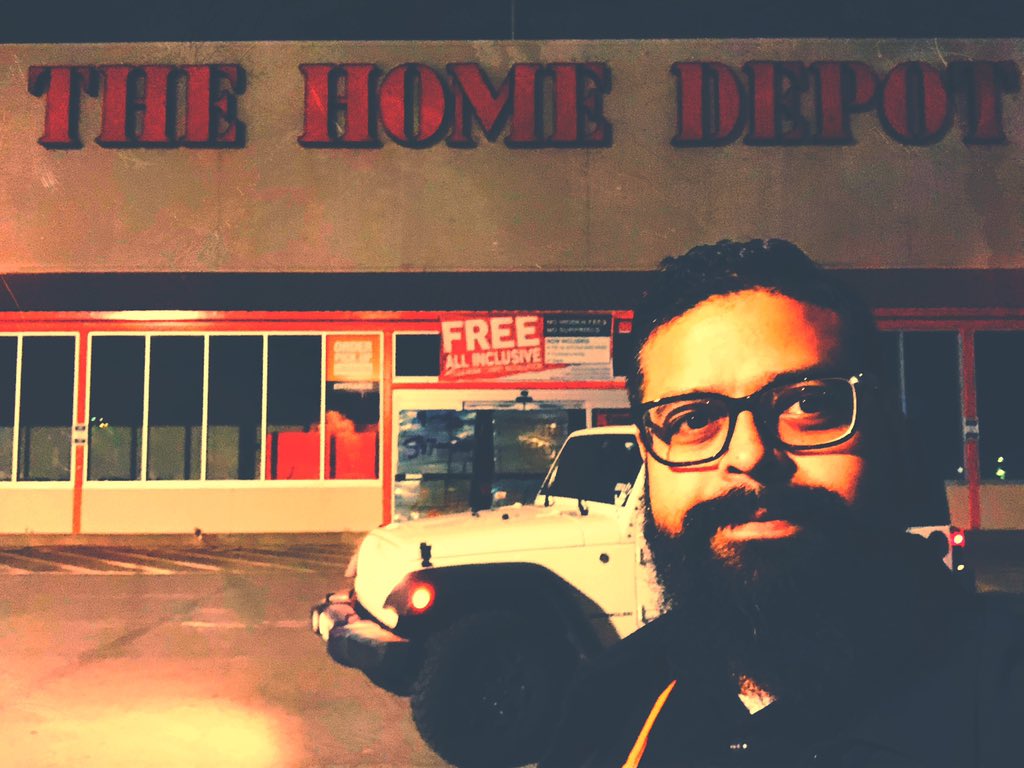 MiguelFuentesTX's tweet photo. The Store is sounded asleep for a day of rest and celebrating! Happy Thanksgiving Everyone!🦃 #TheHomeDepot #Store8976 #LancasterFamily https://t.co/uJfYMFI8Zn