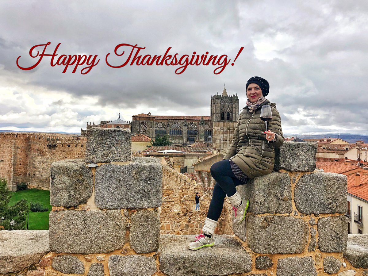 ✨Gratitude is the heart’s memory! 🌸🥂✨Wishing all my American friends, clients and colleagues🍷a very Happy Thanksgiving Day! 💜 #HappyThanksgiving #winelovers