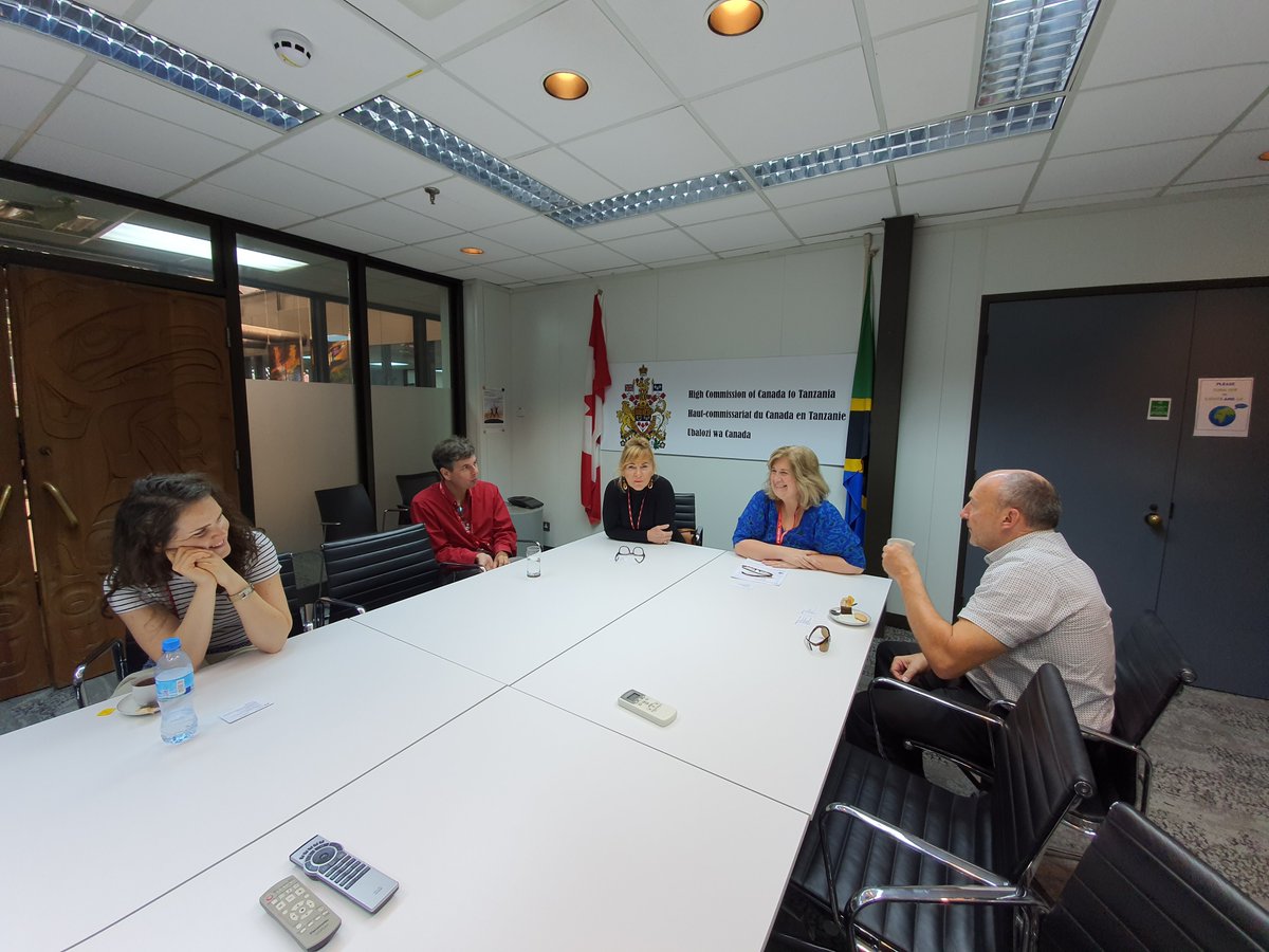CanadaTanzania's tweet photo. We are delighted to meet volunteers from Canada who are contributing to Tanzania’s development. @CanadaDev supports their work in Tanzania as a means of contributing to positive change in the lives of Tanzanians and to offer an opportunity to share their skills and knowledge. https://t.co/QHQDQvLCF4