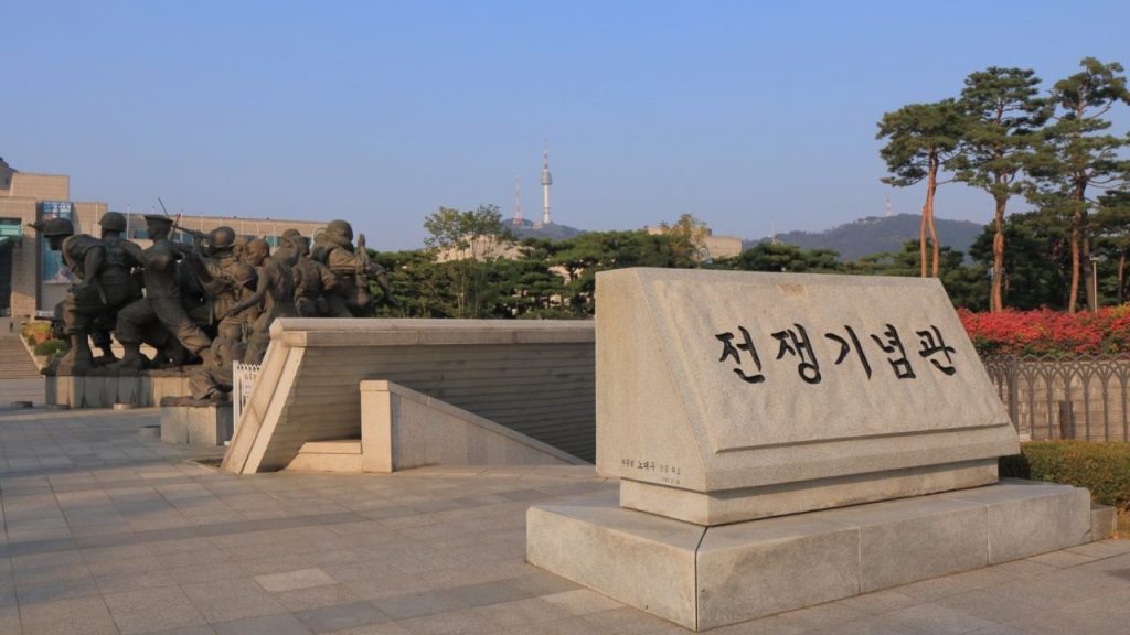 FunFunkorea1's tweet image. 韓国人にとって兵役とは？在住者に聞く徴兵制度の実態 #韓国 #韓国好き #韓国語勉強 #韓国語 #韓国すきな人と繋がりたい #韓国旅行 funfunkorea.net/military-servi…